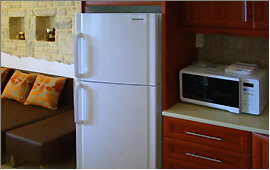 Integrated refrigerator and deep freezer